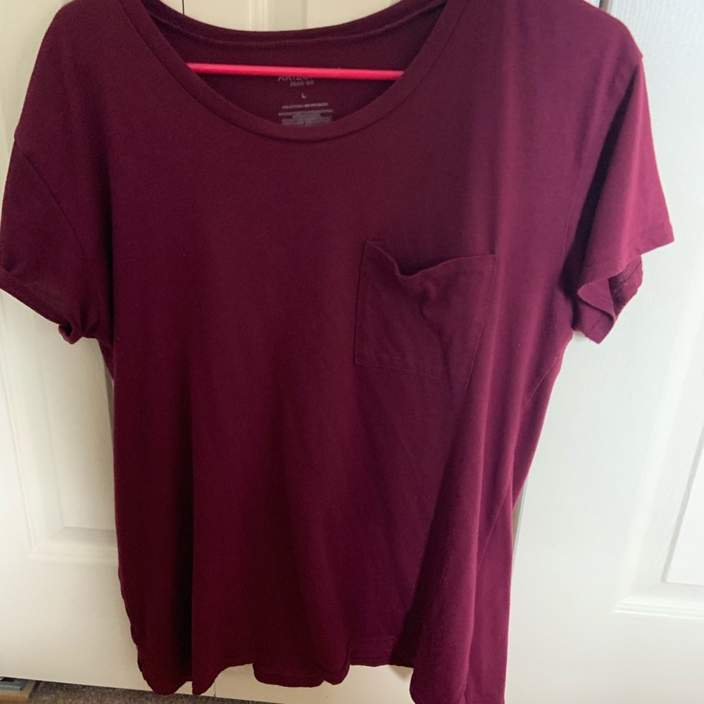 Maroon t shirt